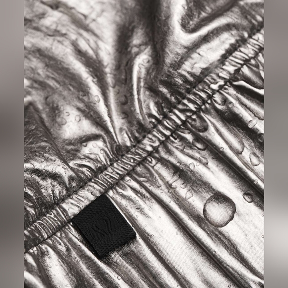 LULULEMON Get Stellar Titanium Foil Jacket XXS EUC - Picture 6 of 15